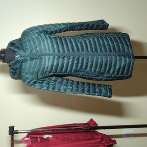 32 Degree, nylon hoodie coat, size XS, above knee length